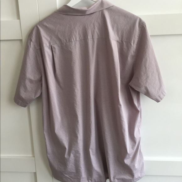 Travis Matthew Button down - Picture 2 of 8